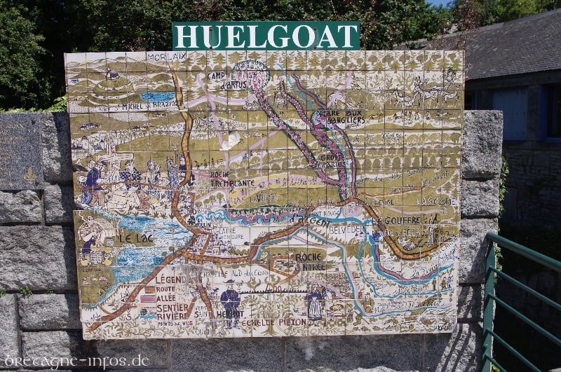 Karte im Ortskern von Huelgoat